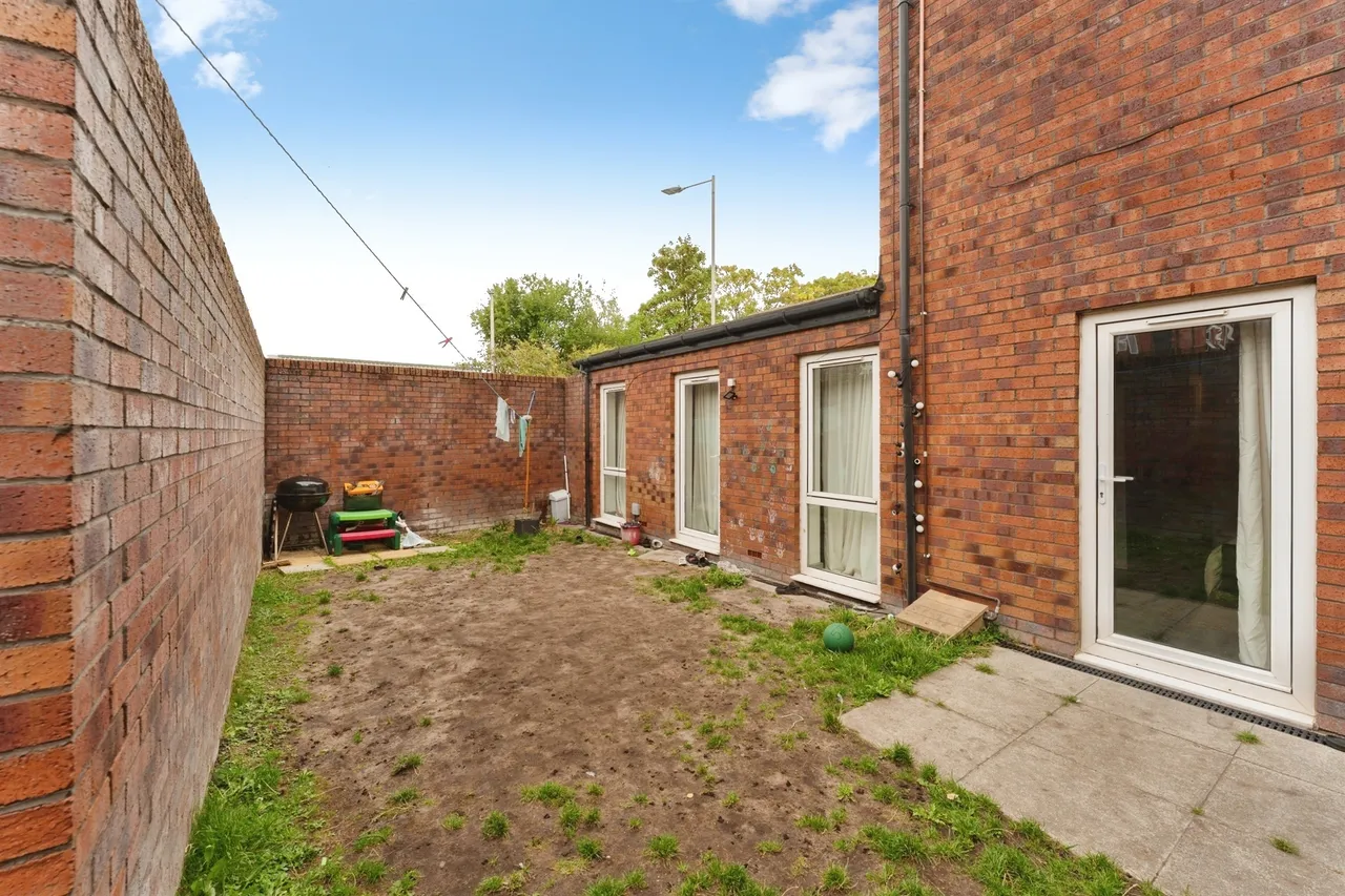 Old Chester Road, Tranmere, CH41, photo 17