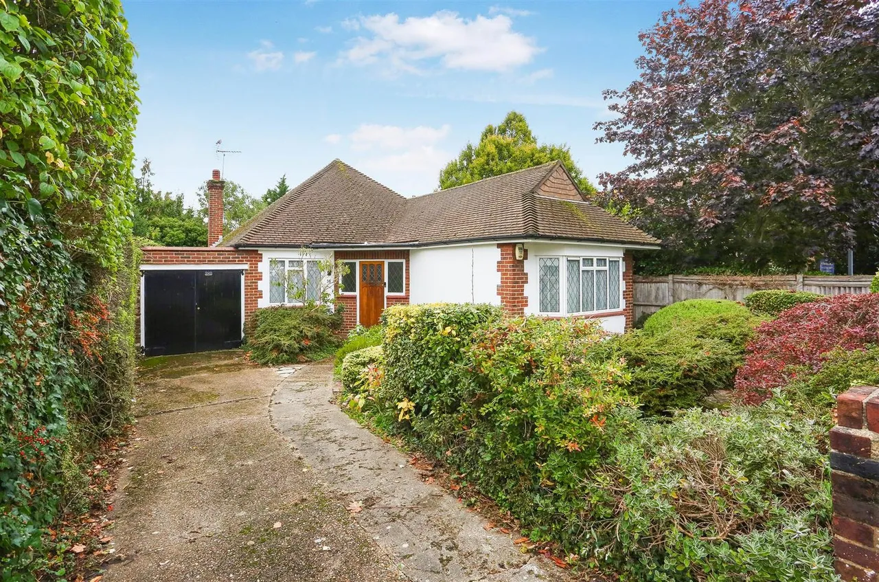 Anne Boleyn's Walk, Cheam, SM3, photo 23
