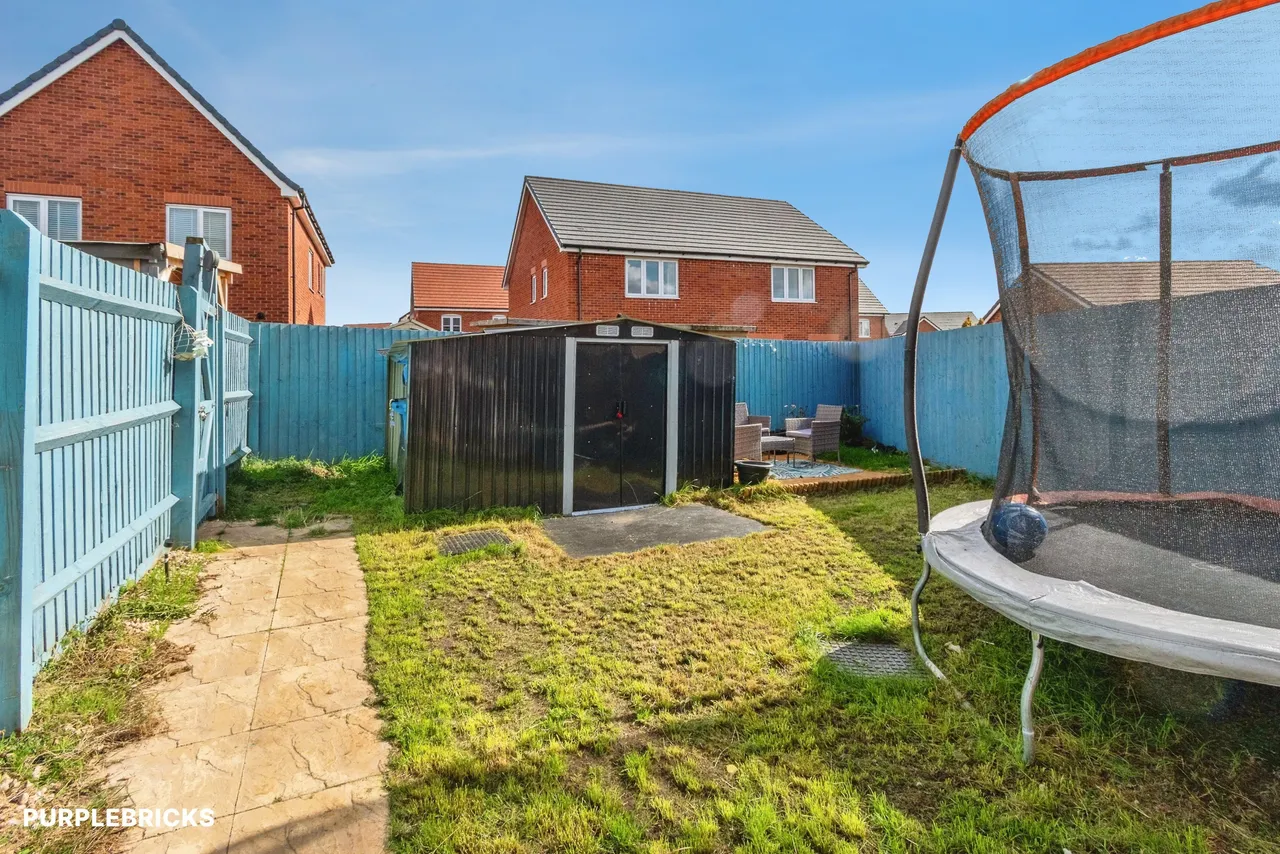 Hazel Grove, Wolverhampton, WV11, photo 18