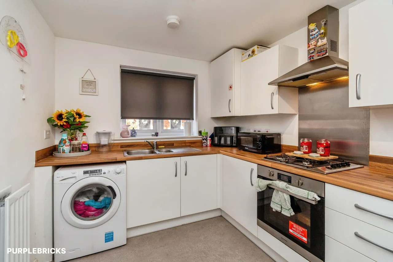 Hazel Grove, Wolverhampton, WV11, photo 3