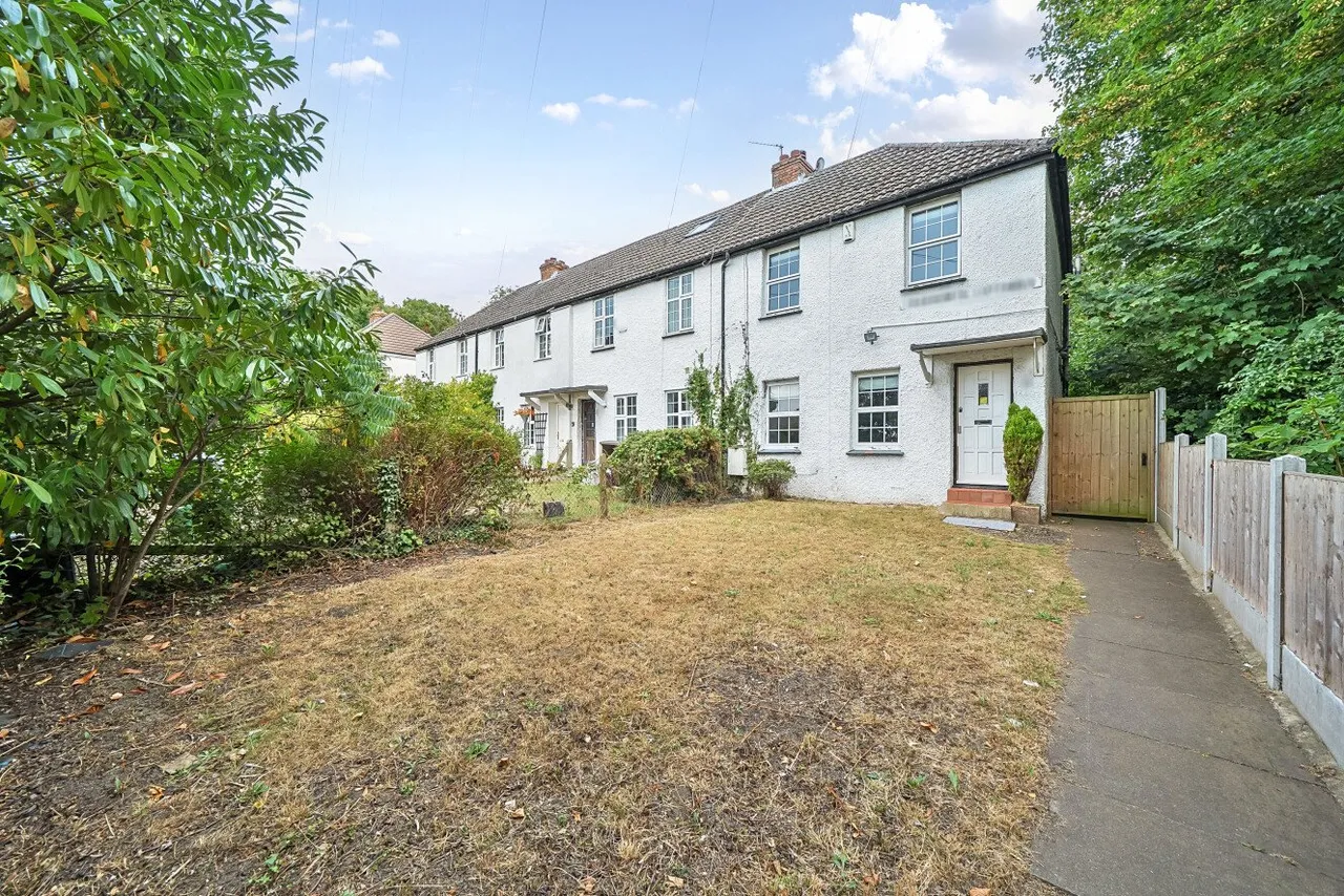 2 bed house for sale, Leaves Green Road, Keston, BR2