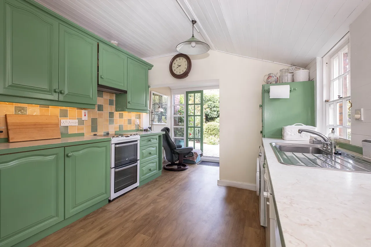 Park Road, Teddington, TW11, photo 3