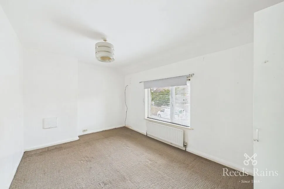 Queens Walk, Ossett, West Yorkshire, WF5, photo 3