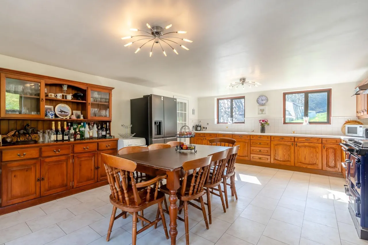 Hinders Lane, Huntley, GL19, photo 2