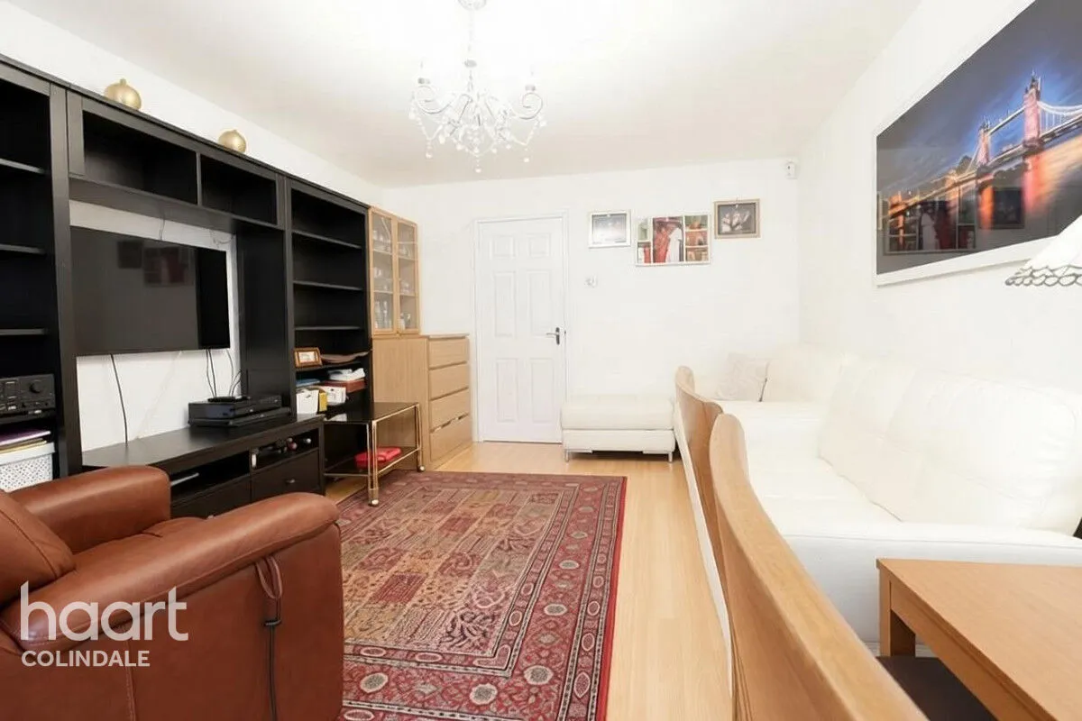 Pageant Avenue, London, NW9, photo 6