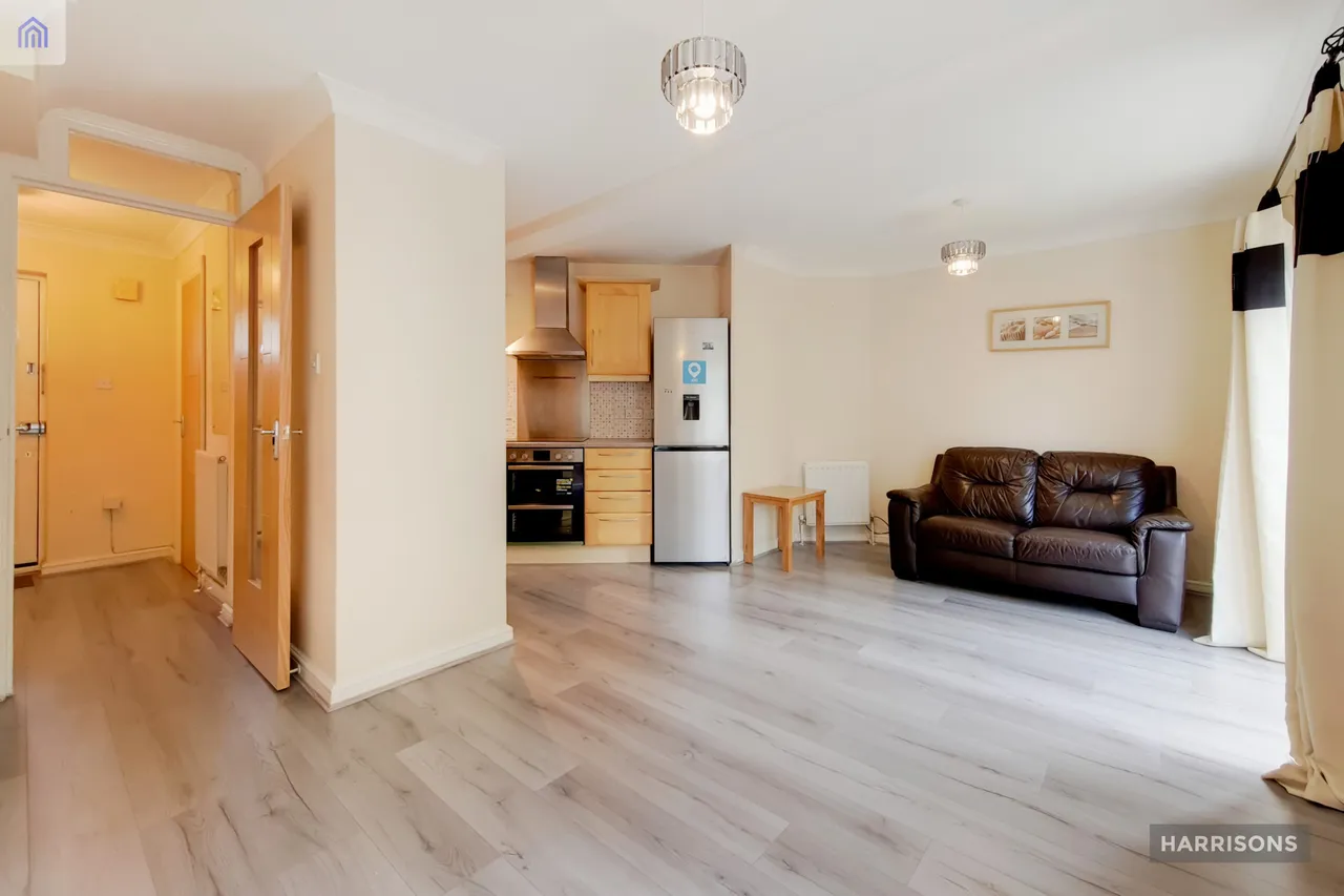 2 bed house to rent, Blyth Close, London, E14