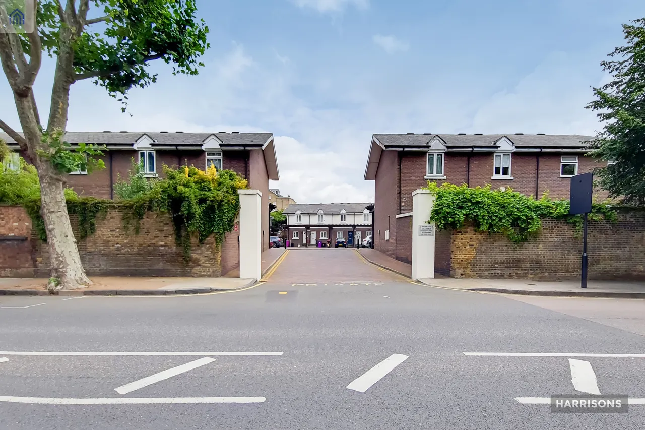 Blyth Close, London, E14, photo 4