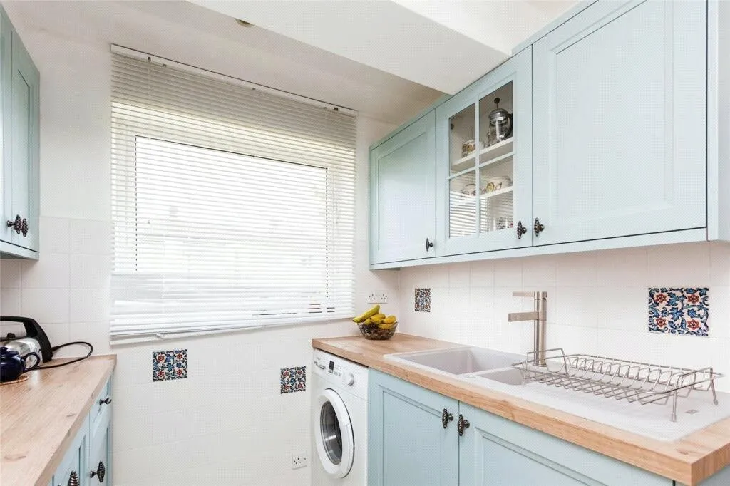 Beech Gardens, Crawley Down, RH10, photo 10