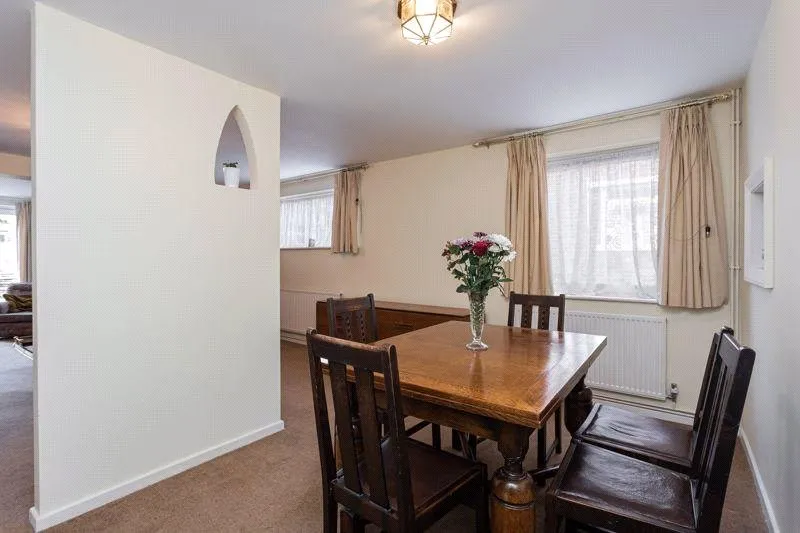 Beech Gardens, Crawley Down, RH10, photo 13