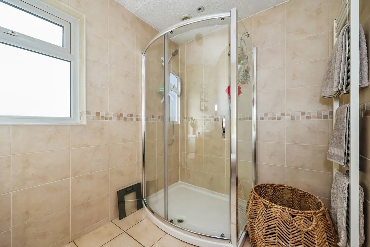 Garrett Grove, Nottingham, NG11, photo 17