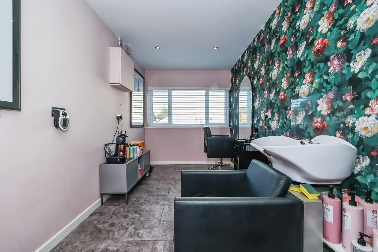 Garrett Grove, Nottingham, NG11, photo 11