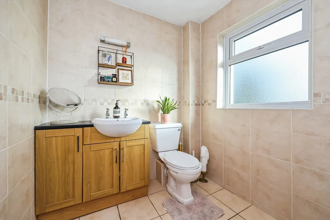 Garrett Grove, Nottingham, NG11, photo 16