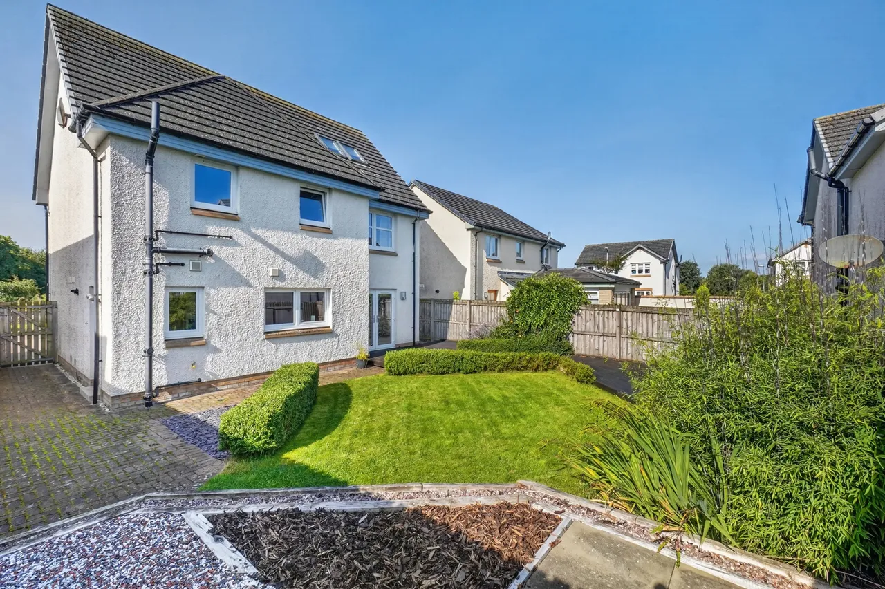 28 Bartonholm Gardens, Irvine, KA12 8TD, photo 23