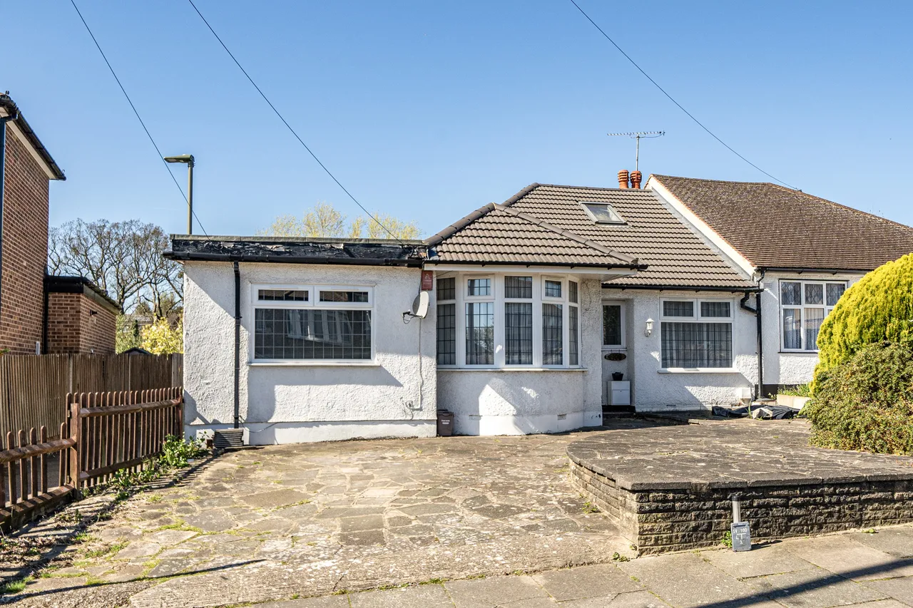 Alverstone Avenue, East Barnet, Barnet, Greater London, EN4 8EE, photo 19