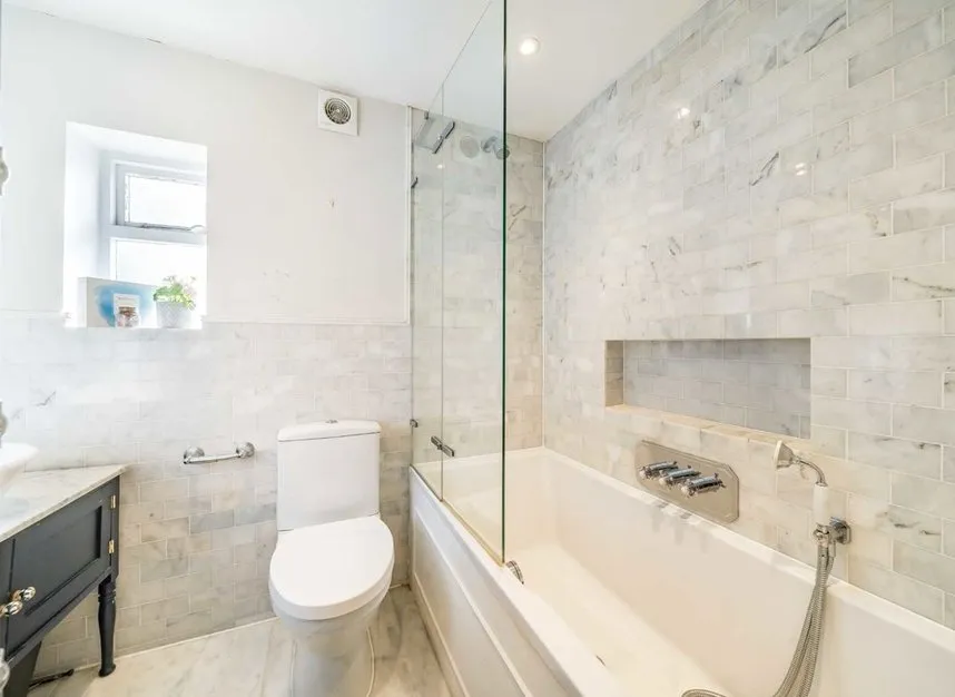 Garratt Lane, Tooting, SW17, photo 7
