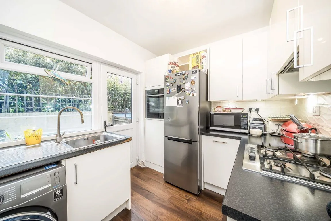Cambridge Road, TW11, photo 5