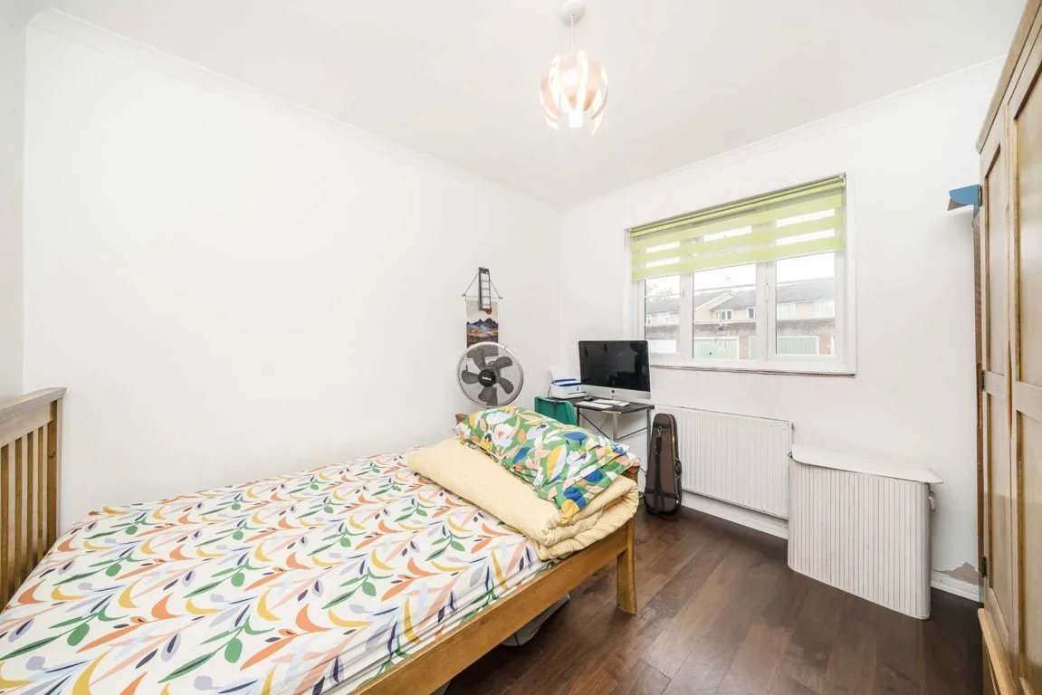 Cambridge Road, TW11, photo 4