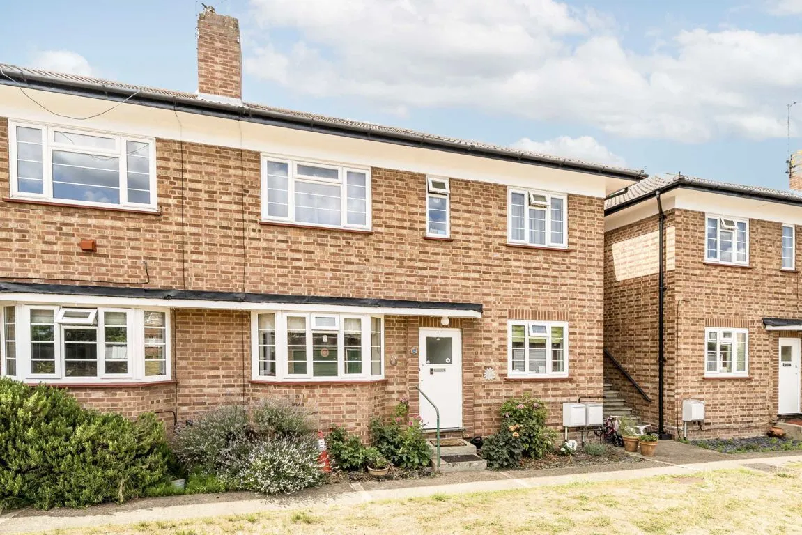 2 bed flat for sale, Cambridge Road, TW11