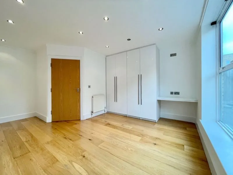 Holloway Road, London N7 8DD, photo 5
