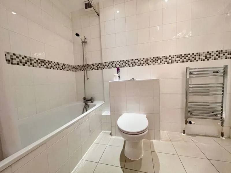 Holloway Road, London N7 8DD, photo 6