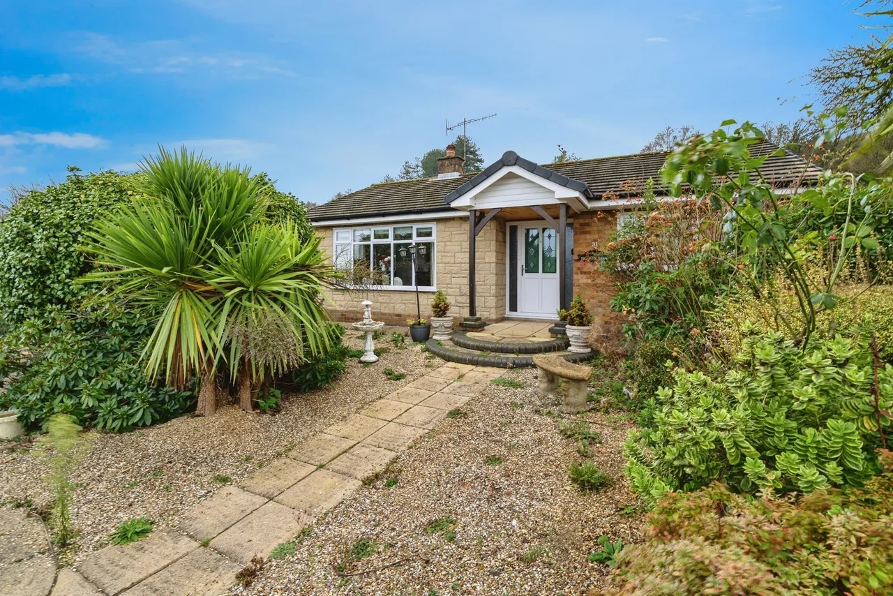 2 bed house for sale — Bracken Avenue, Overstrand, Cromer
