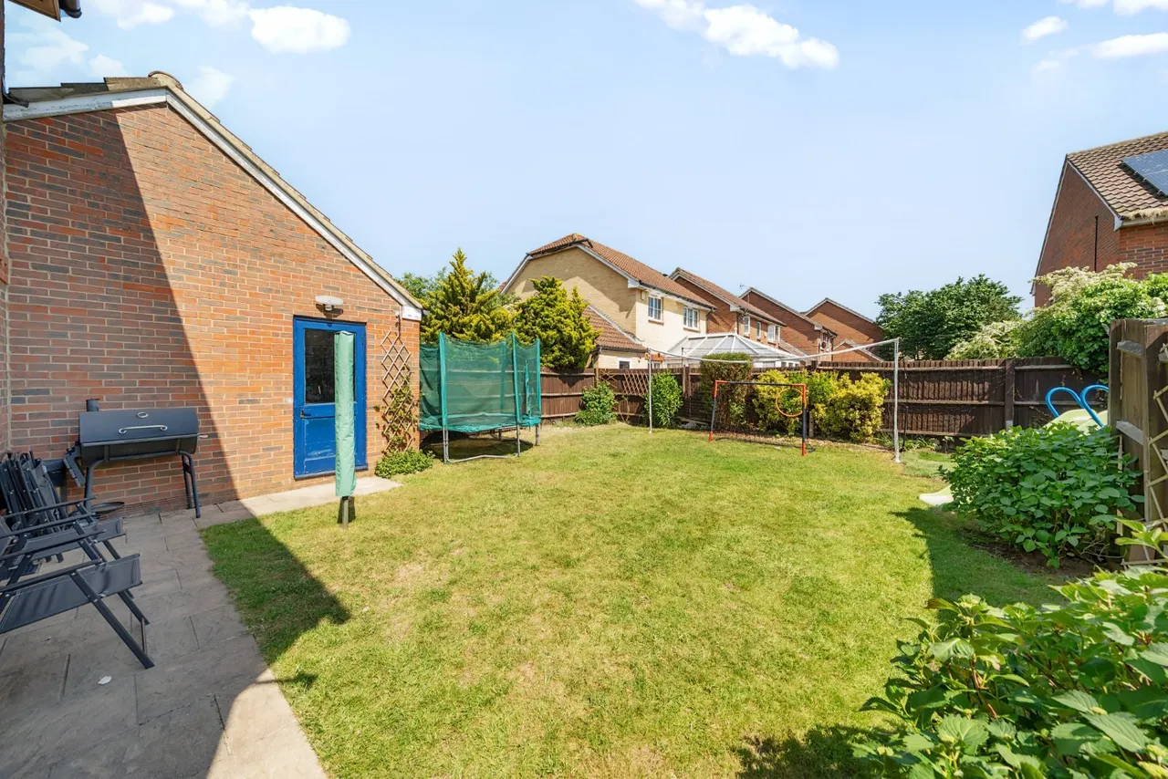 Eltham Avenue, Cippenham, SL1, photo 16