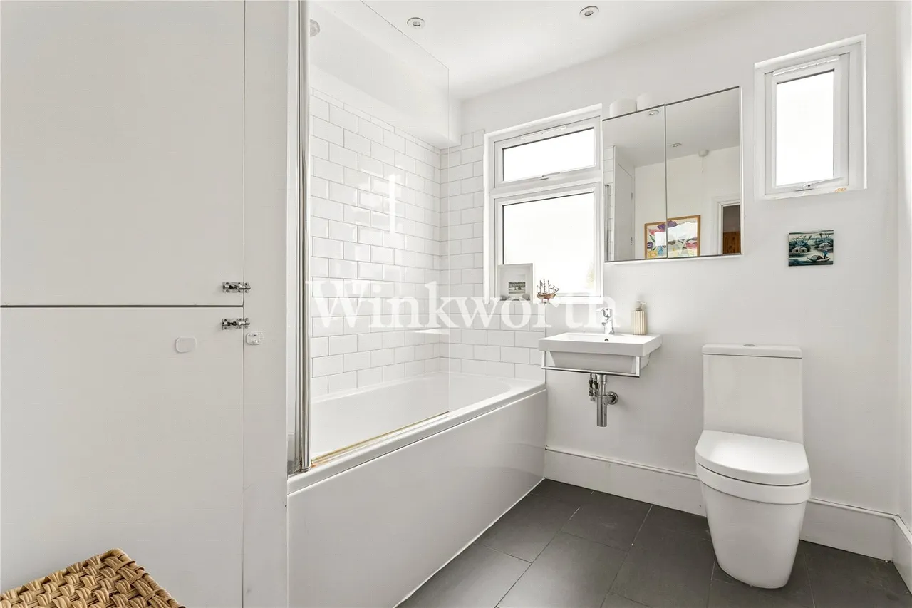 Hazelwood Lane, London, N13, photo 12
