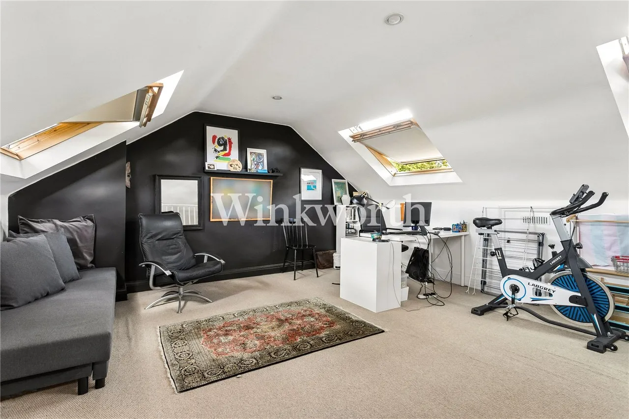 Hazelwood Lane, London, N13, photo 14