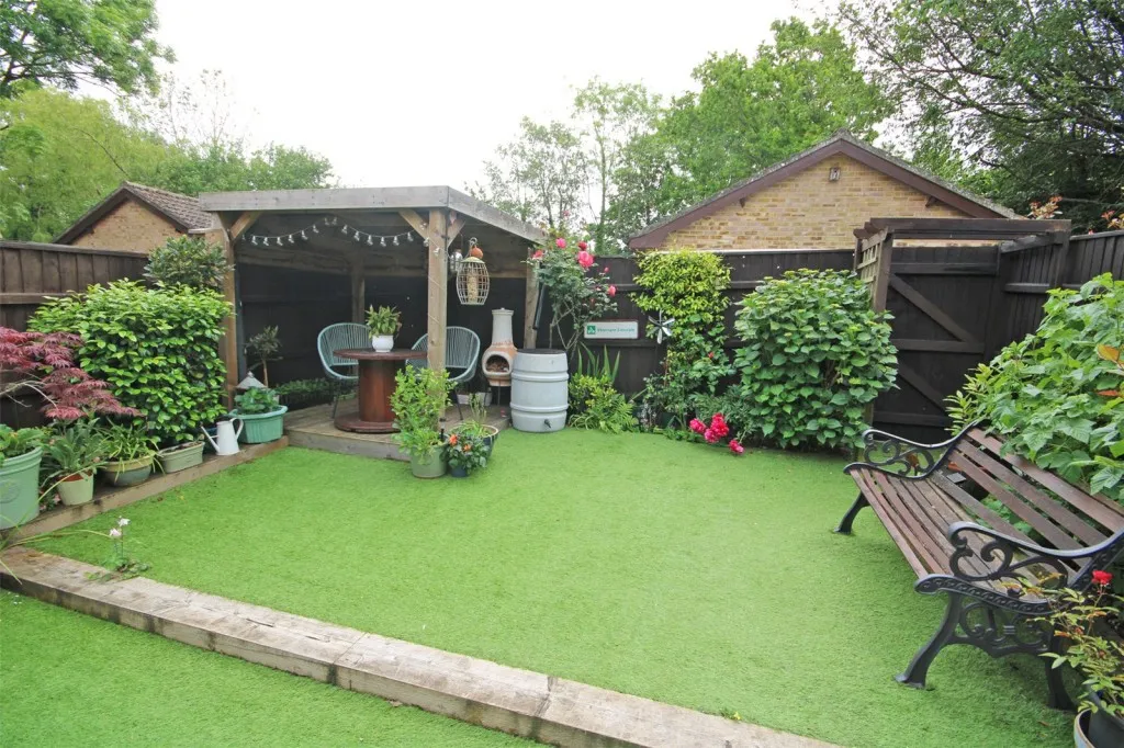 New Milton, Hampshire, photo 12
