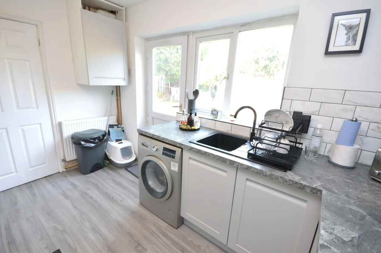 Aspen Close, Stockport, photo 12