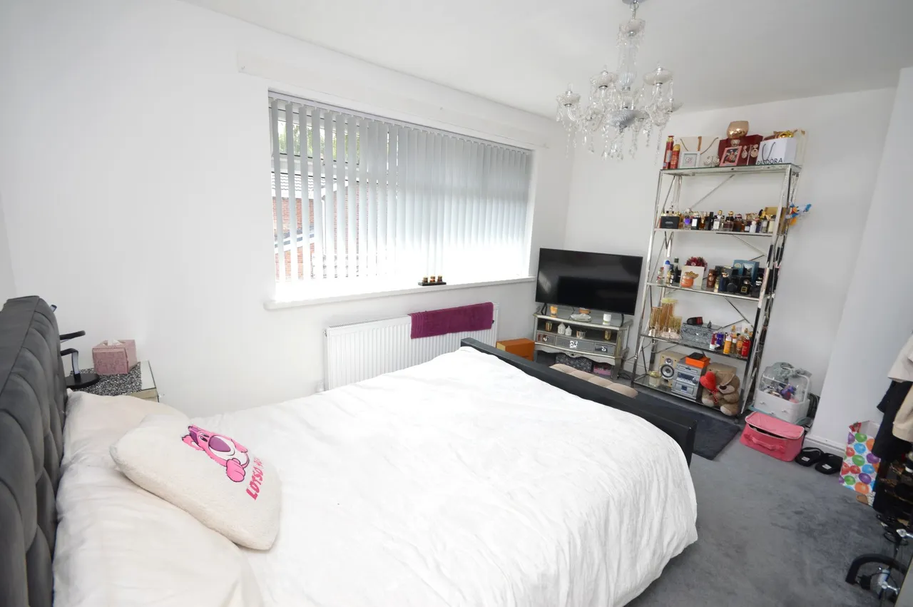 Aspen Close, Stockport, photo 17