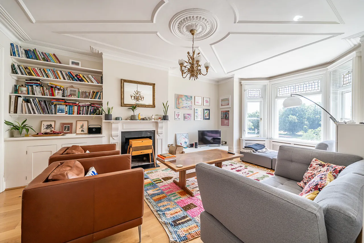 4 bed flat for sale — Clapham Common North Side, London, SW4