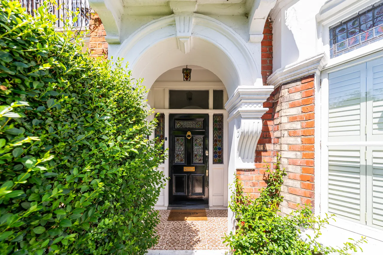 Clapham Common North Side, London, SW4, photo 10
