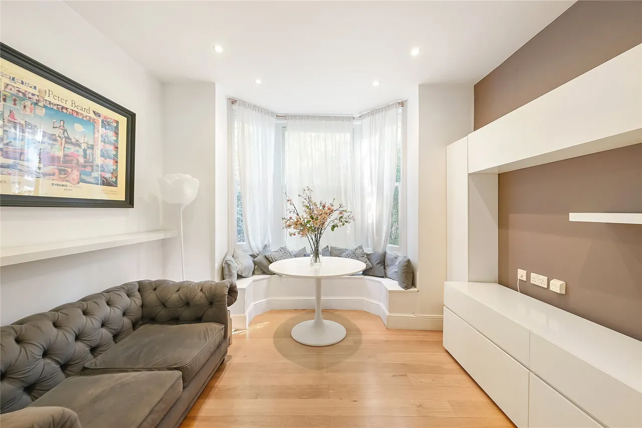 Prince of Wales Drive, Battersea, SW11, photo 3