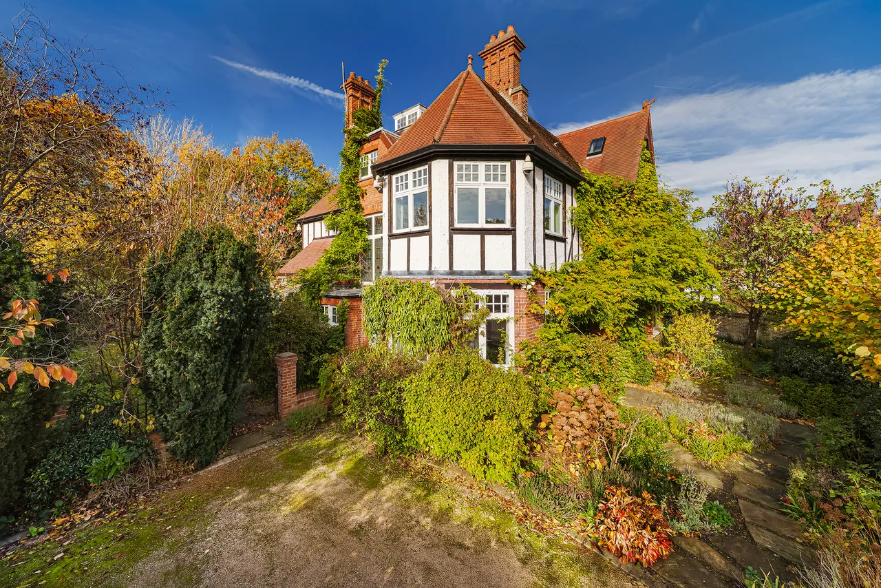 St. Georges Road, Twickenham, Richmond, South West London, photo 3