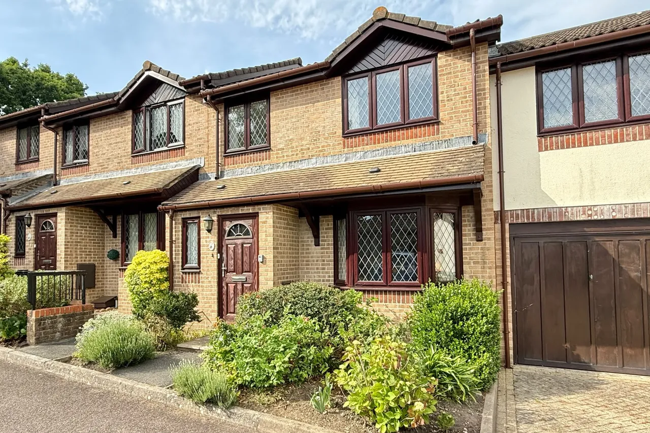 Orchard Court, Verwood, BH31, photo 15