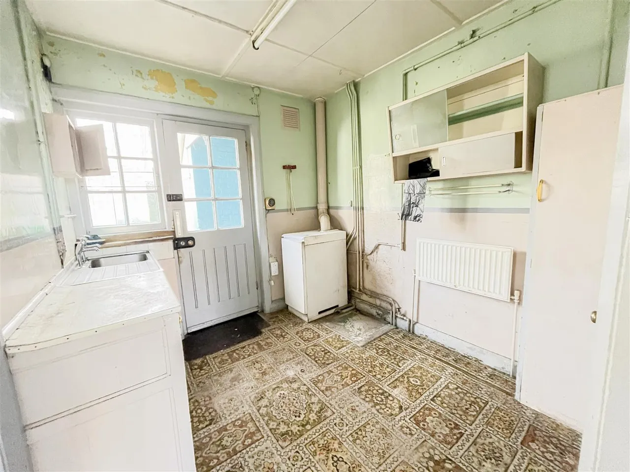 Alexandra Road, Heathfield, TN21 8DX, photo 2