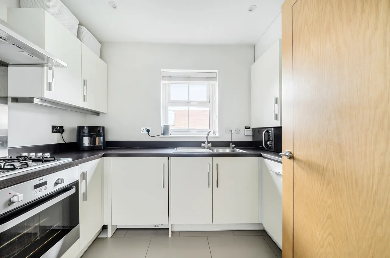 Wiltshire Road, Wokingham, Berkshire, RG40 1EP, photo 4