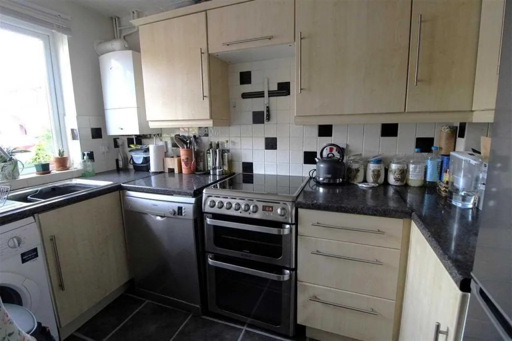 Whiteway Close, St Annes, BS4, photo 2