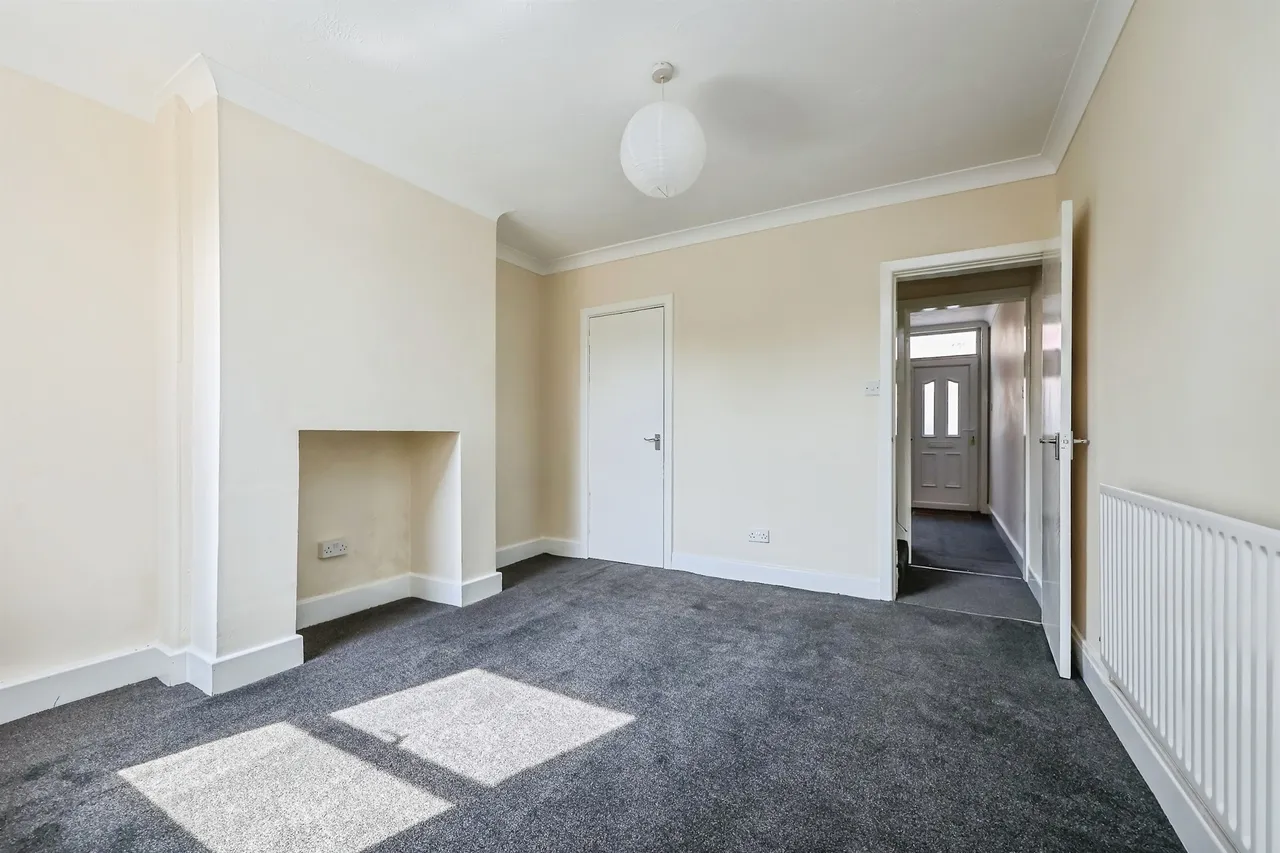 Carlingford Road, Hucknall, NG15, photo 3