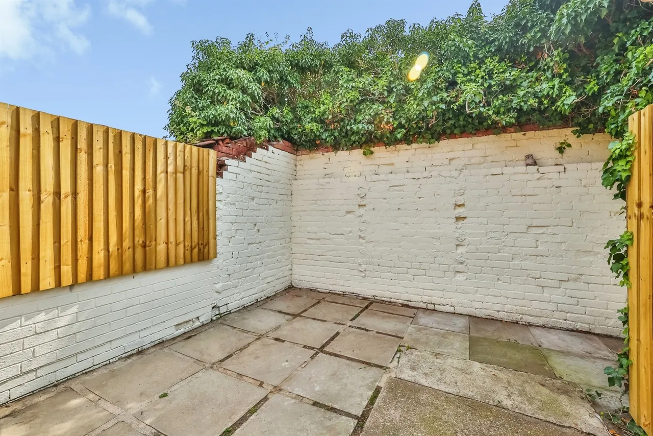 Carlingford Road, Hucknall, NG15, photo 12