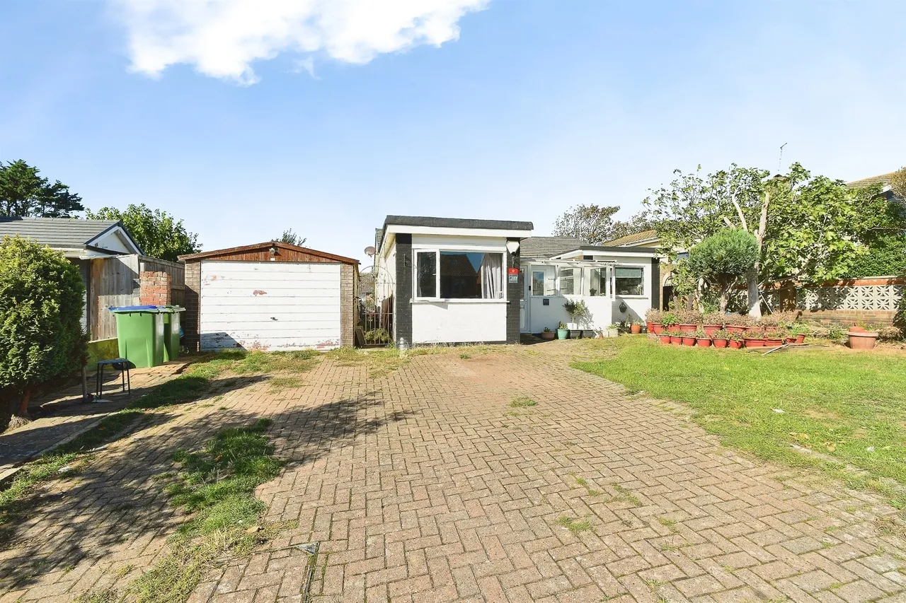 Telscombe Cliffs Way, Telscombe Cliffs, BN10, photo 21