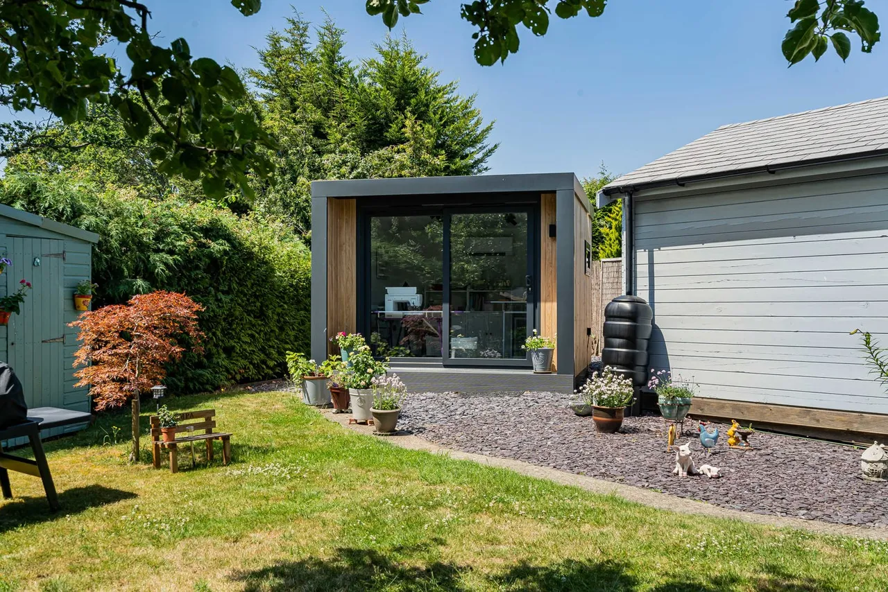Downsview Close, Downside, KT11, photo 14