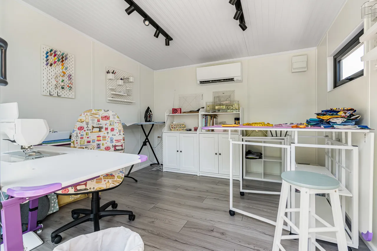 Downsview Close, Downside, KT11, photo 15