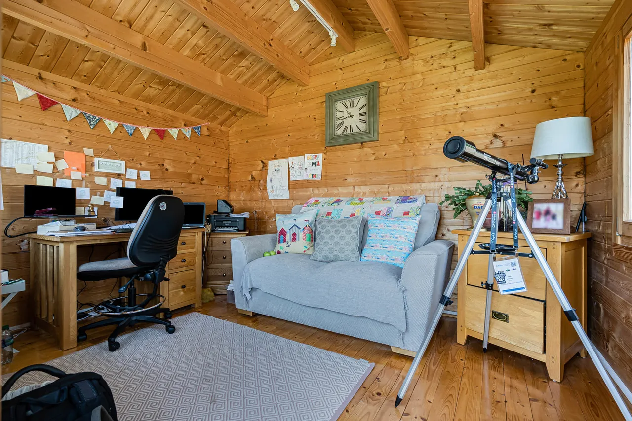 Downsview Close, Downside, KT11, photo 19