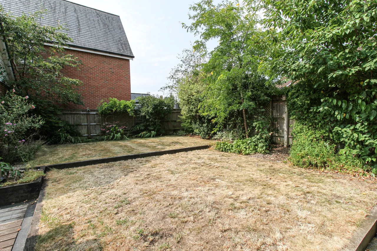 Willowbourne, Fleet, GU51 5AB, photo 28