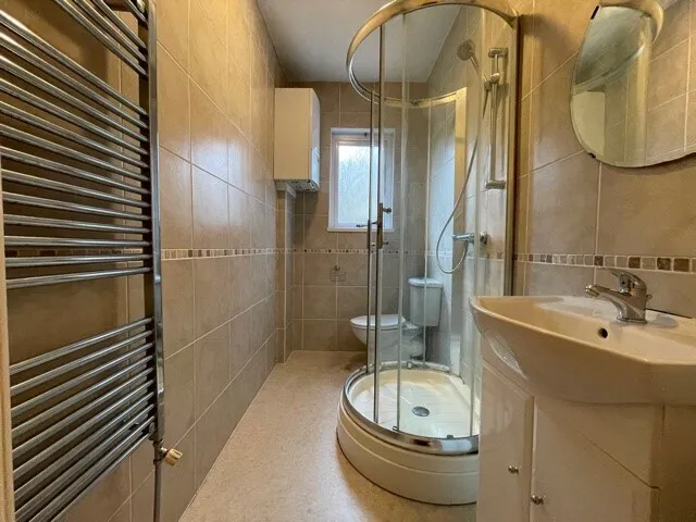 Clarendon Road, South Woodford, E18, photo 7