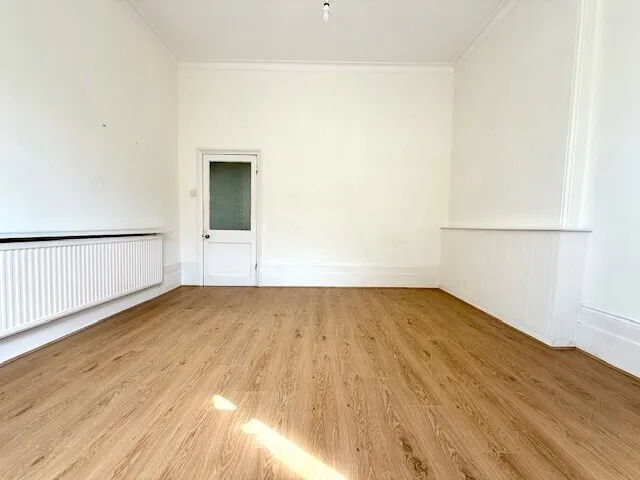 Clarendon Road, South Woodford, E18, photo 4