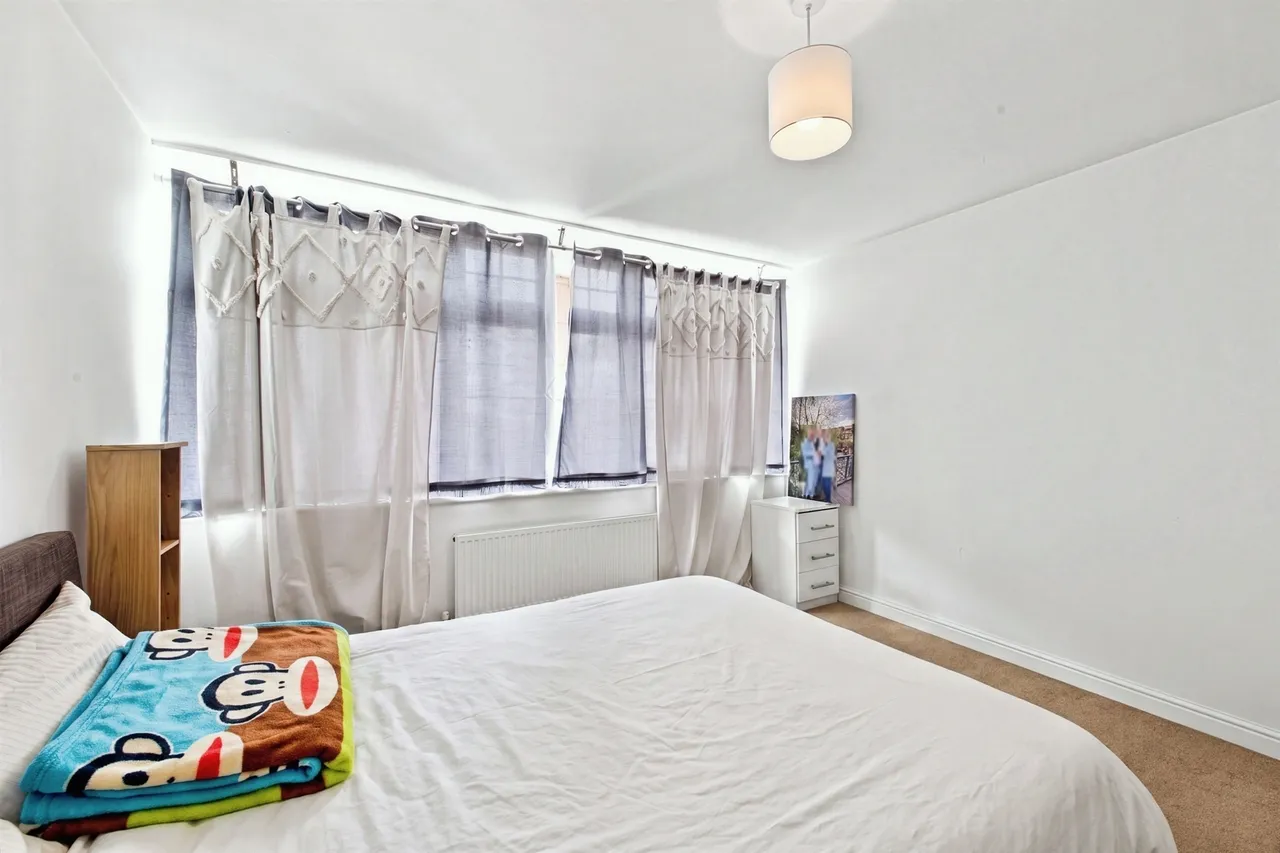 St. Crispin Drive, Northampton, photo 10