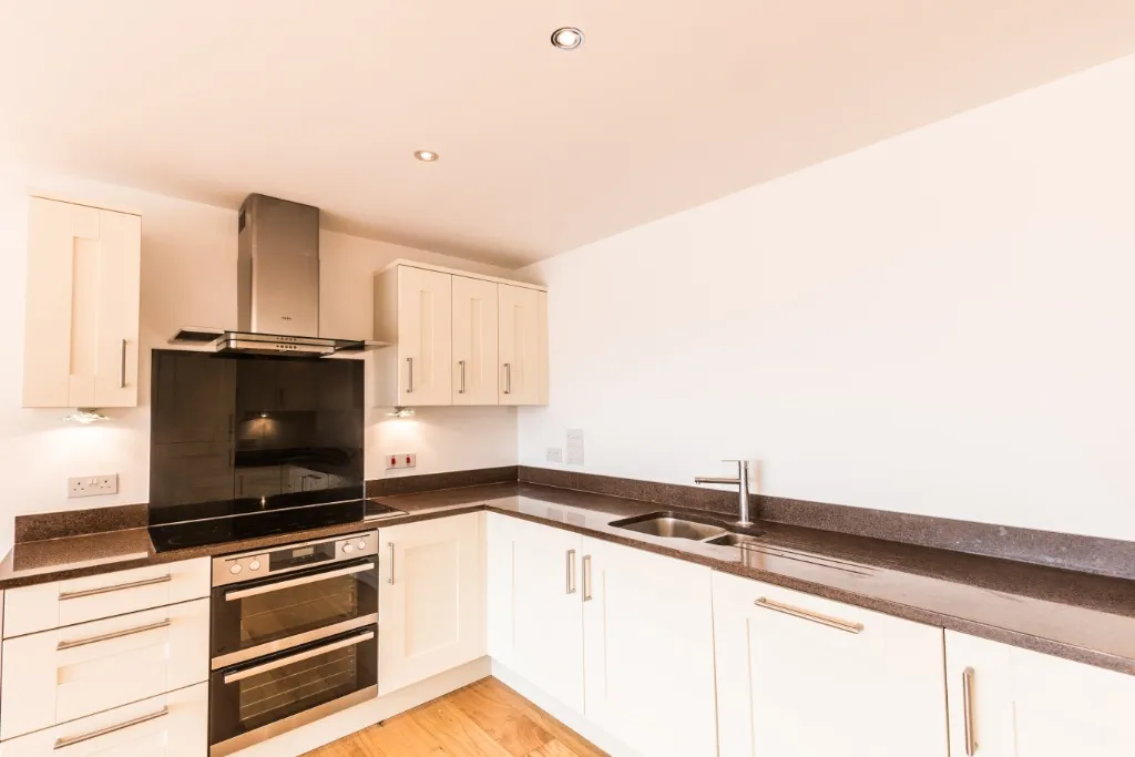 1 bed flat to rent, Racecourse Road, Newbury, RG14